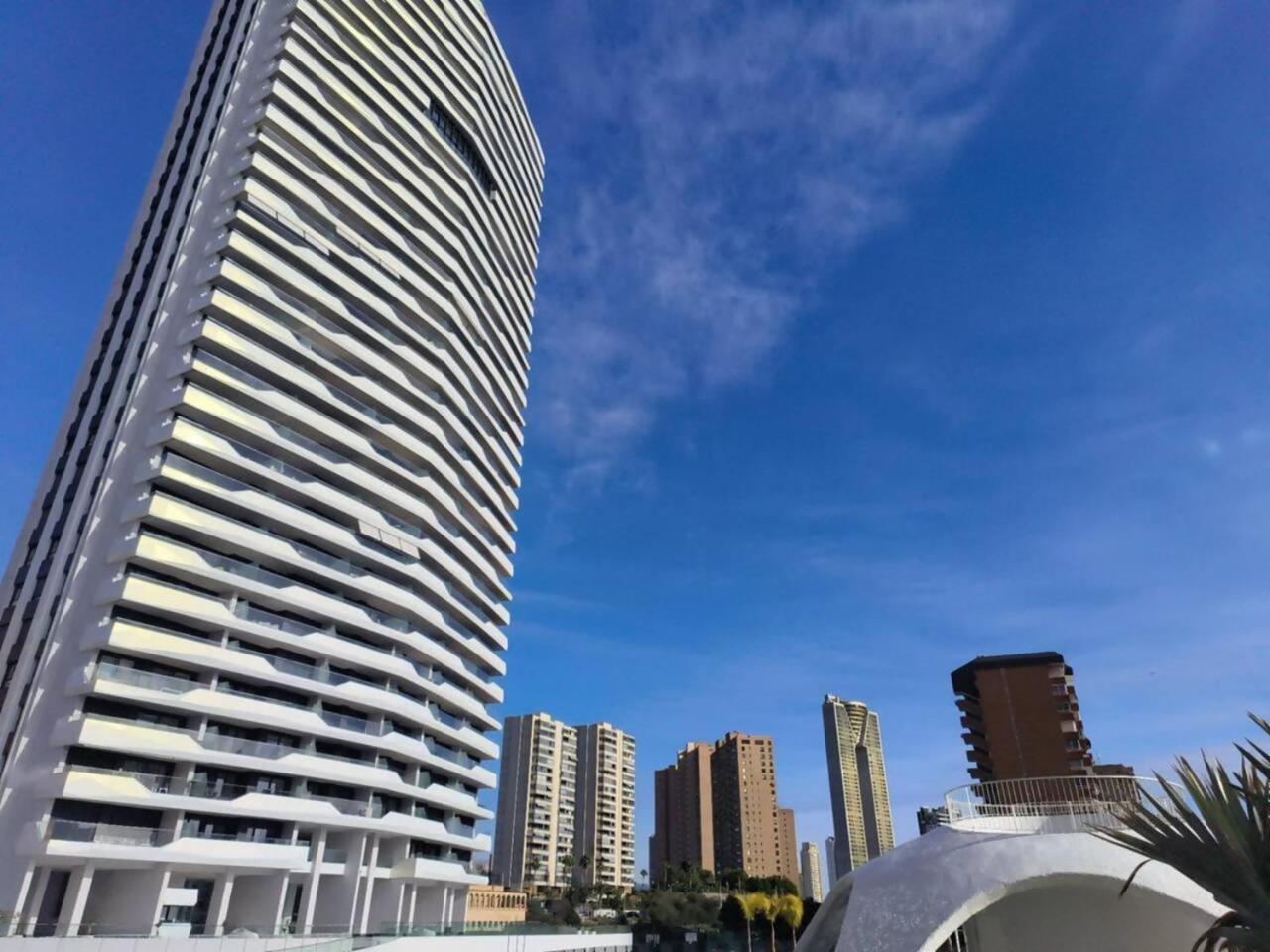 1 * Benidorm