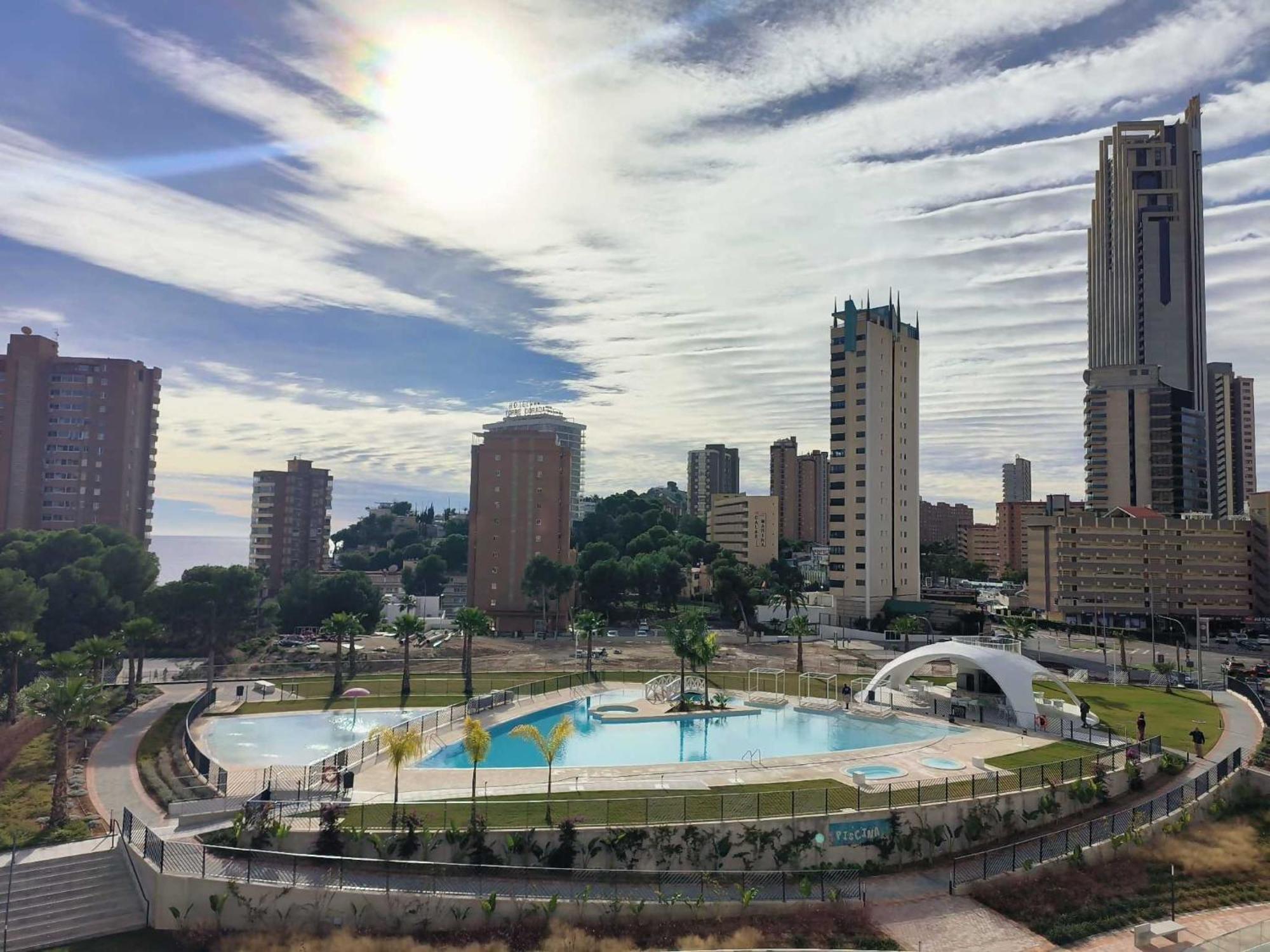 1 * Benidorm